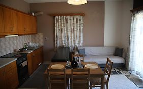 Manos Apartments